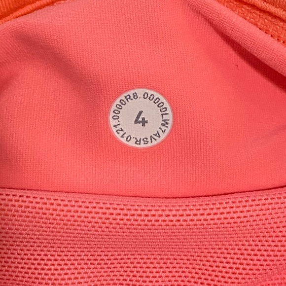 DISCONTINUED lululemon speed up shorts 2.5” - Picture 5 of 5